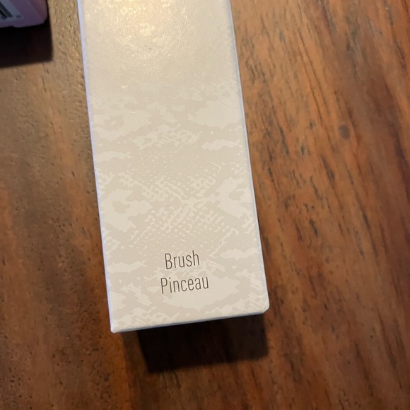 Juicy Couture make up bag and 4 new MALLY BEAUTY PRODUCTS♥️ - Picture 2 of 6